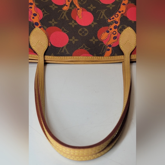 Sold ❌Louis Vuitton like new  Limited Edition Ramages Neverful MM with Pouch🔥 - Picture 8 of 16